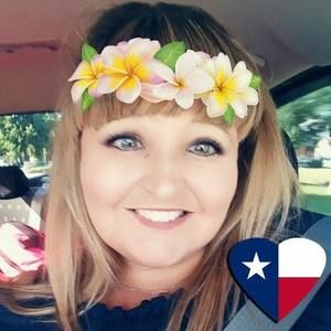 Meet your Posher, Carrie